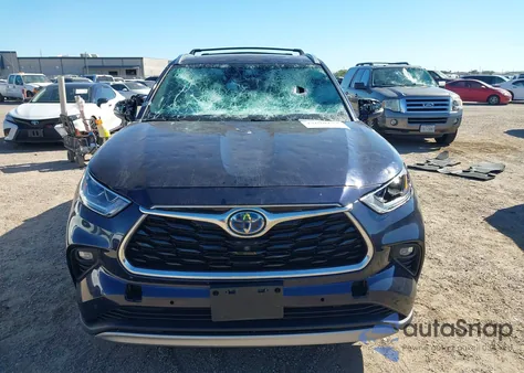 2021 Toyota Highlander Hybrid Platinum from USA, damaged, VIN 5TDFARAH7MS008597